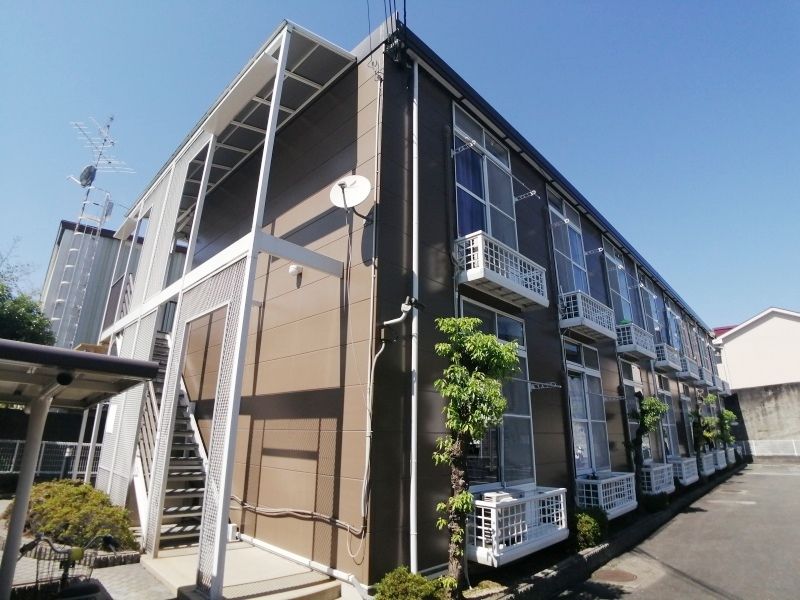 レオパレストミーの外観画像