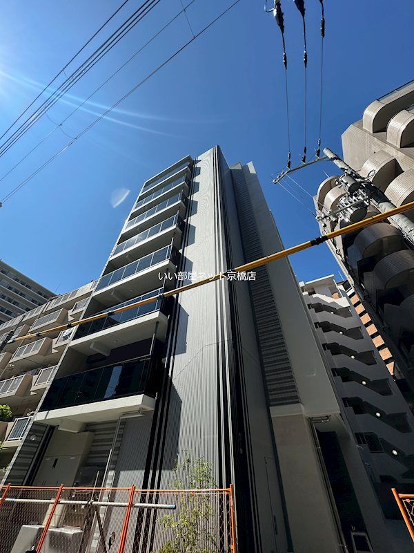 ファーストフィオーレ京橋ノワールの外観画像