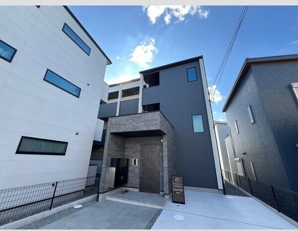 プレサンスクレージュ喜里川町 Southの外観画像