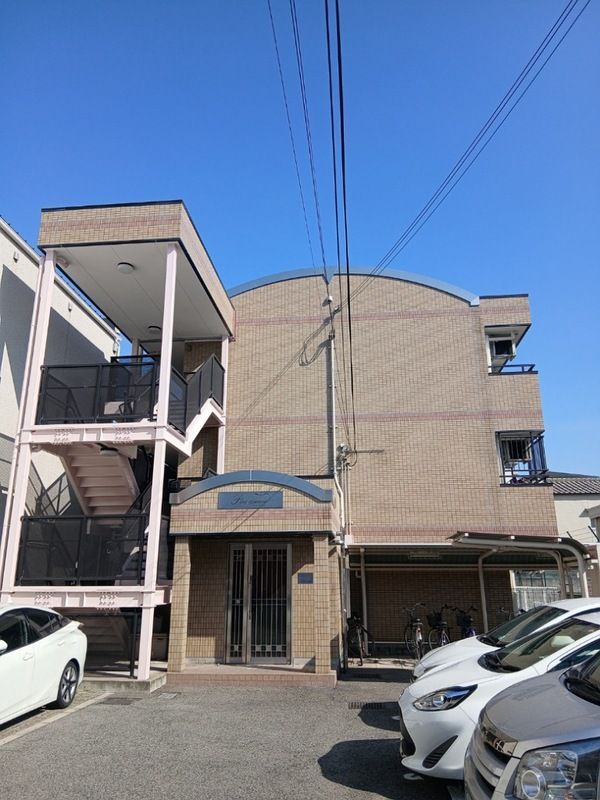 パインアベニューの外観画像