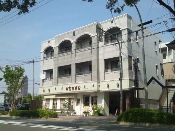 デルメゾン三国丘の外観画像