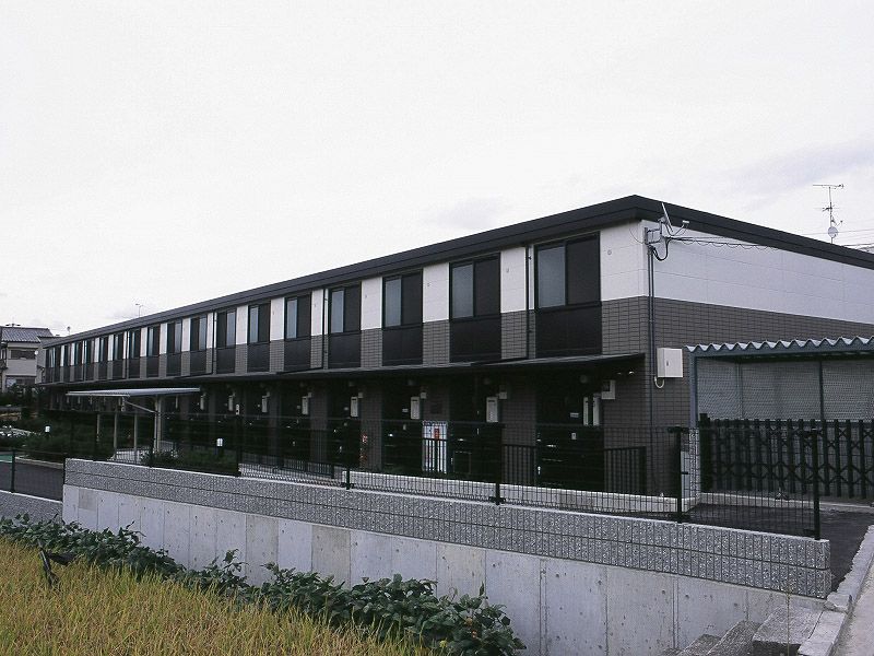 レオパレスシャルマンIIの外観画像