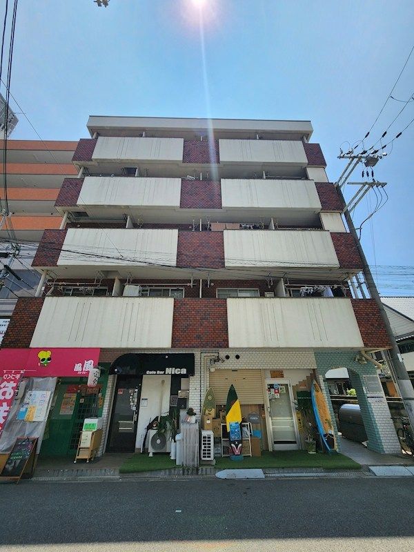 メゾン中央の外観画像