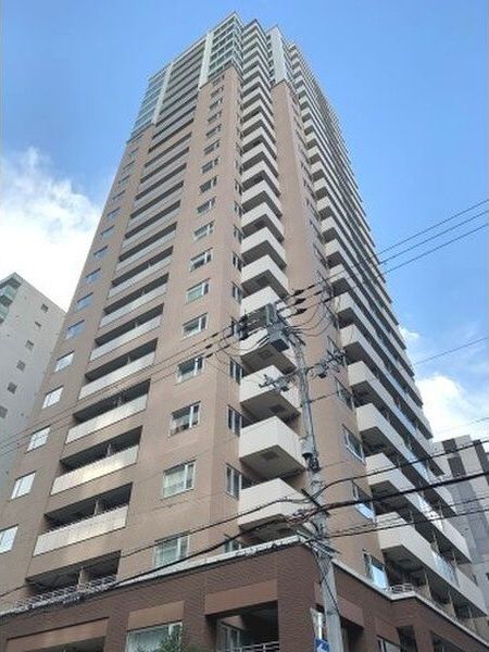 クロスレジデンス大阪新町の外観画像