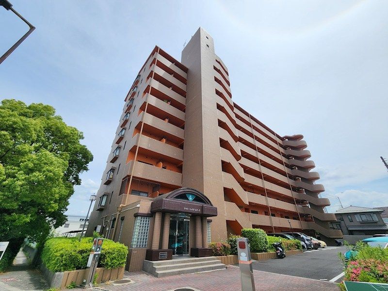 シャトー・レイクルイーズの外観画像