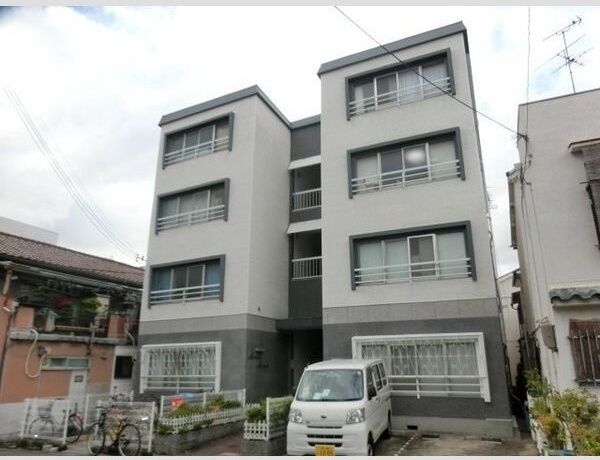 マンション丸保の外観画像