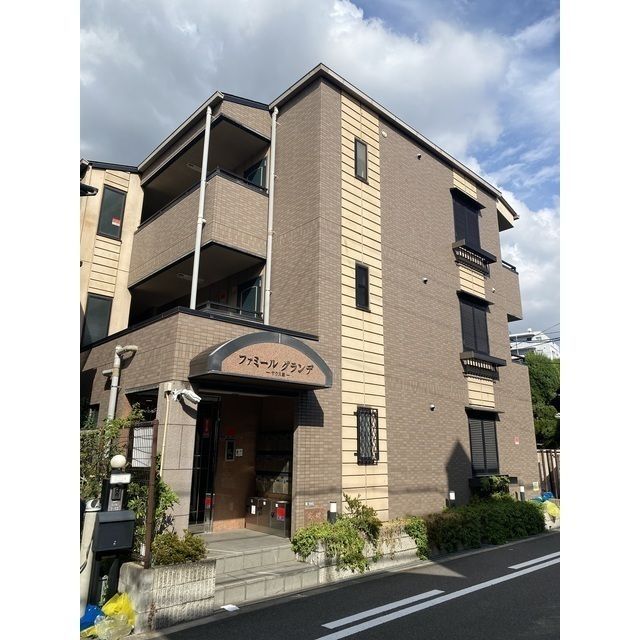 ファミールグランデサウス館の外観画像