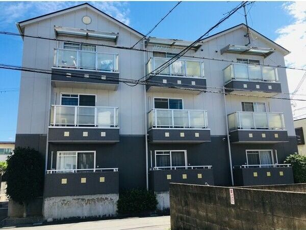 シャルマンハイツの外観画像