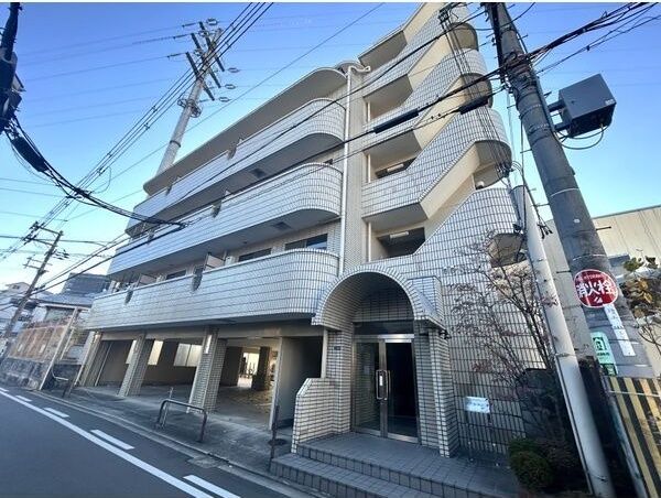 マンションアフルエンスの外観画像
