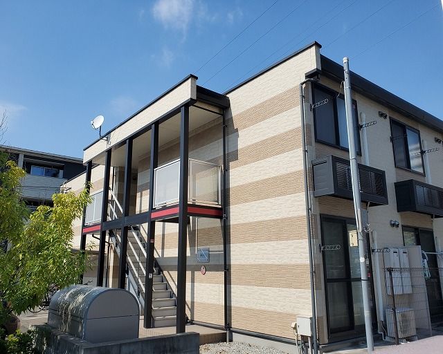 レオパレス冨田IVの外観画像