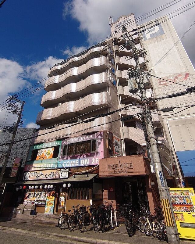 エンデバーハナの外観画像