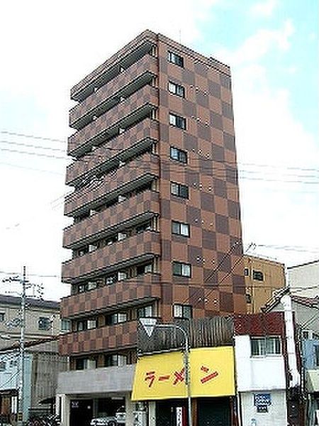 アースヒルズの外観画像