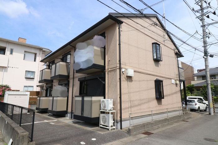 エクセル仲山の外観画像