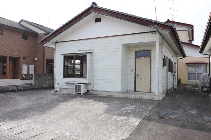 泉玉露一丁目貸家1号の外観画像