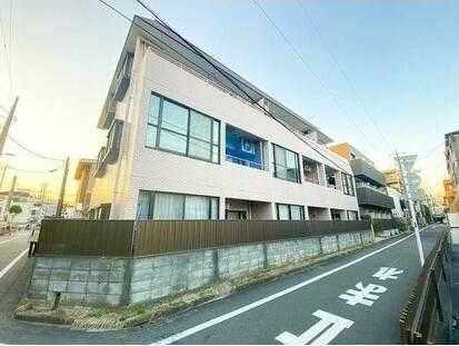 プルマージュ国立の外観画像