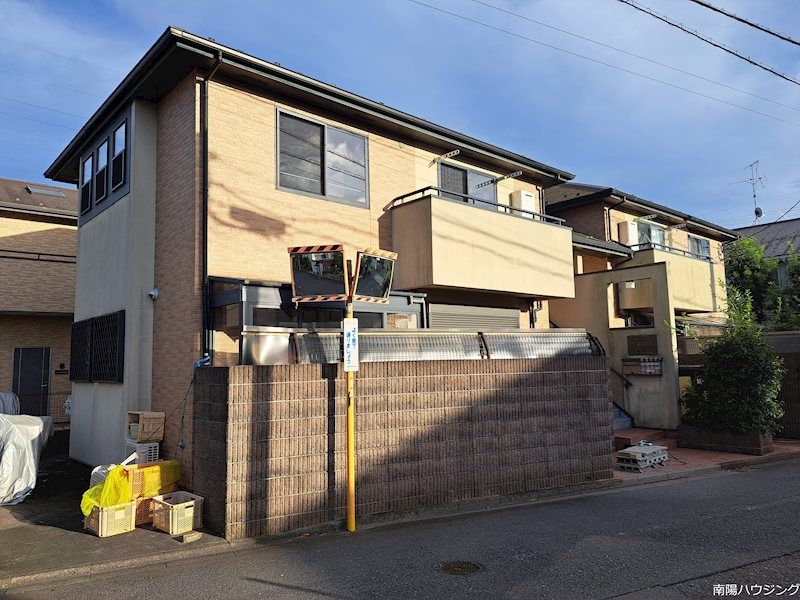 アゼリア(多磨町)の外観画像