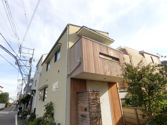 羽衣町1丁目貸家の外観画像