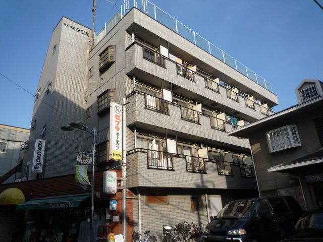キャッスルタツミの外観画像