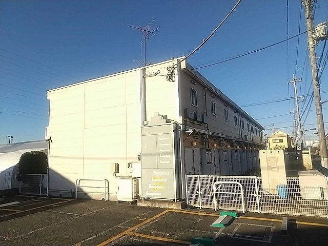 レオパレスサンジの外観画像
