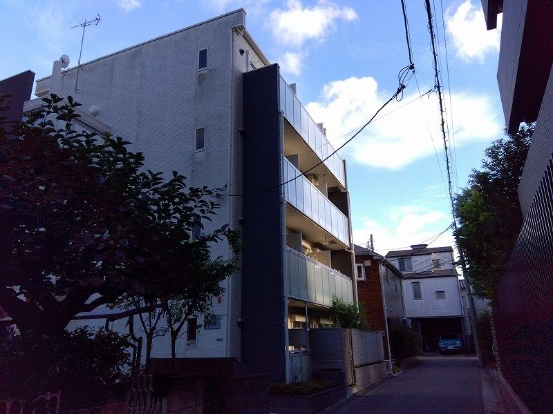 レオネクストラグーザ馬事公苑の外観画像