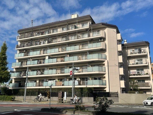 日商岩井第1玉川台マンションの外観画像