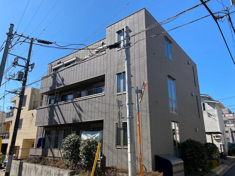 メゾンローリエの外観画像