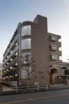 バードウェルマンションの外観画像