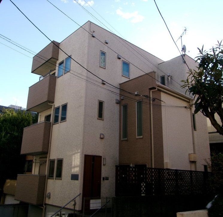 クアルティエーレ四ツ谷の外観画像