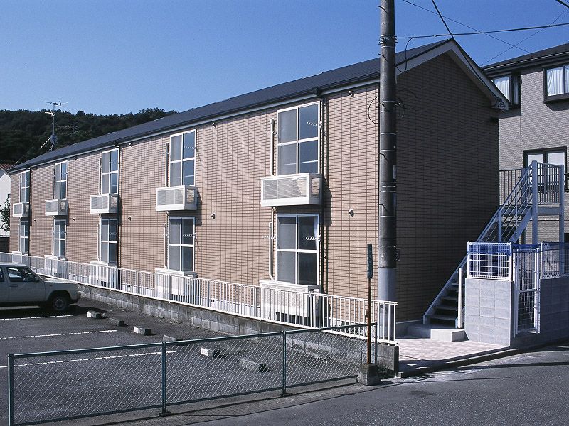レオパレス稲荷町の外観画像