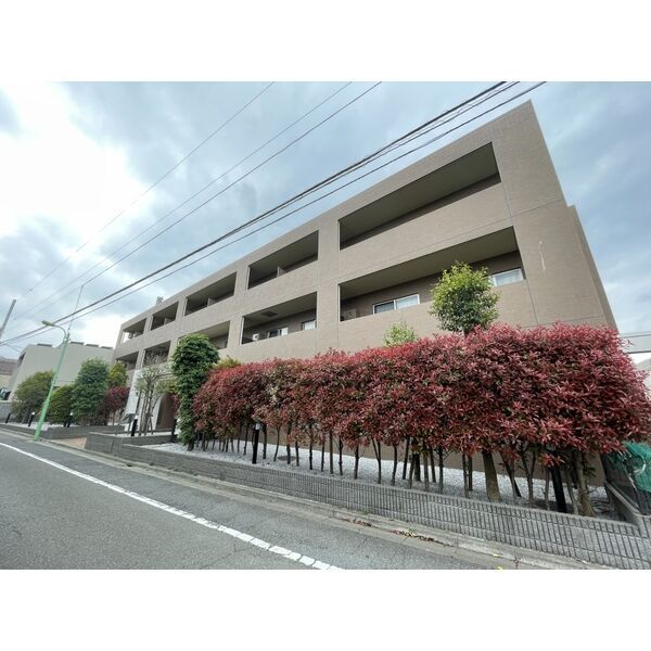 シェルフブラン上馬小泉公園の外観画像