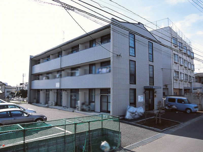 レオパレスAmourの外観画像