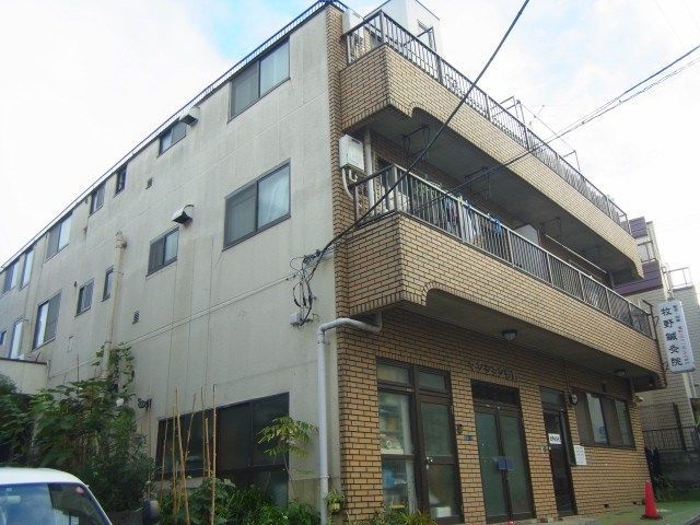 マンション牧野(2-17-6)の外観画像