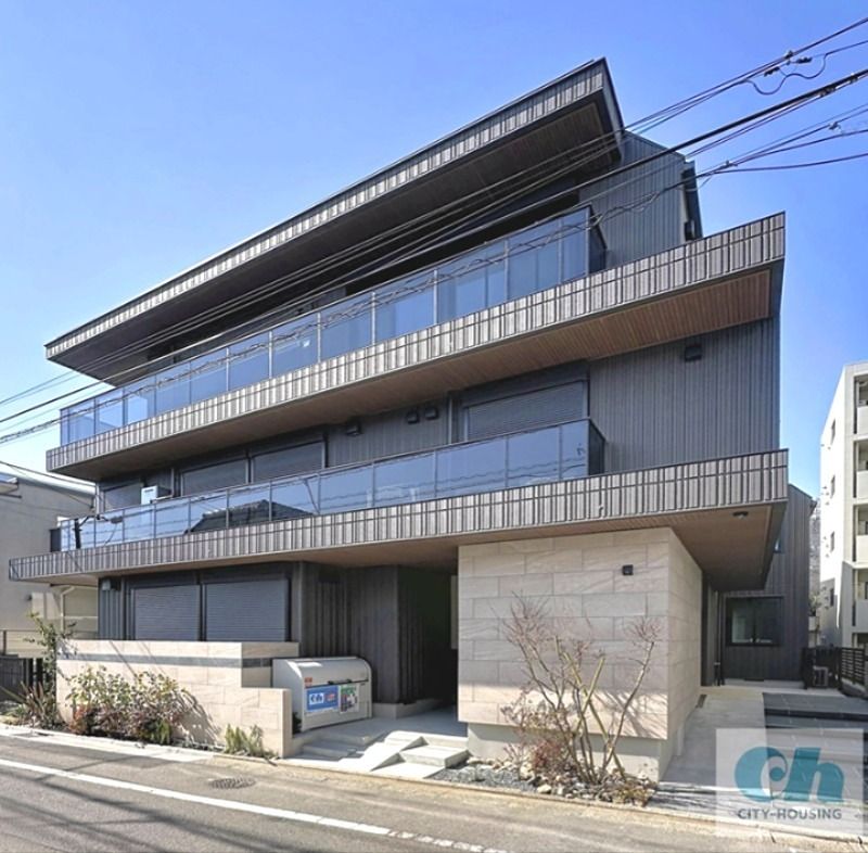 ヒメル学芸大学の外観画像