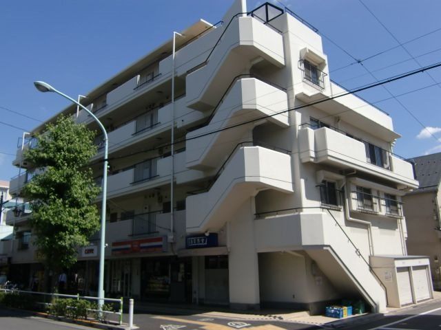 ベルメゾン高島平の外観画像