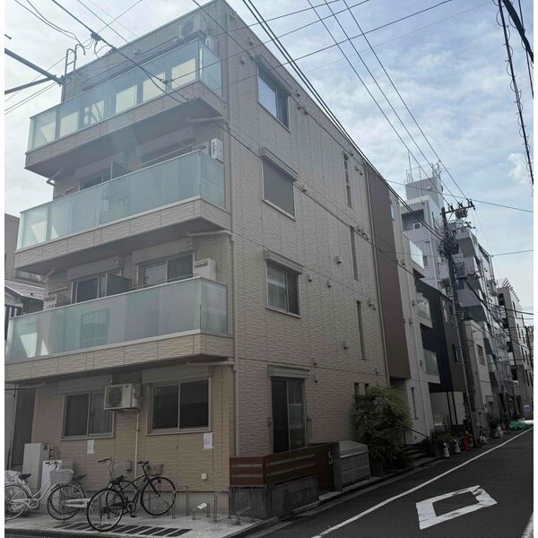 グランイエナの外観画像