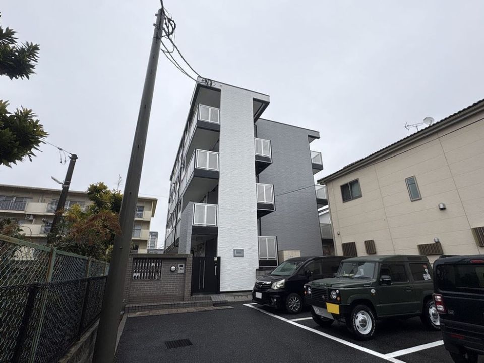 レオパレステルセイラの外観画像