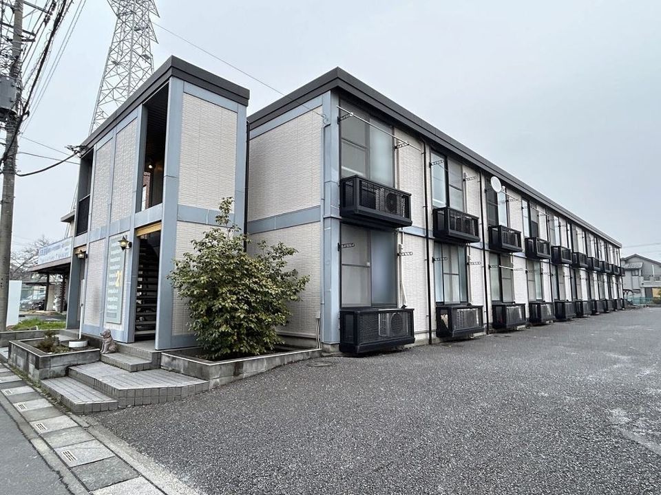 レオパレスシャルマン大塚の外観画像