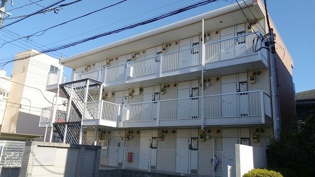 レオパレスヴィース泰光の外観画像
