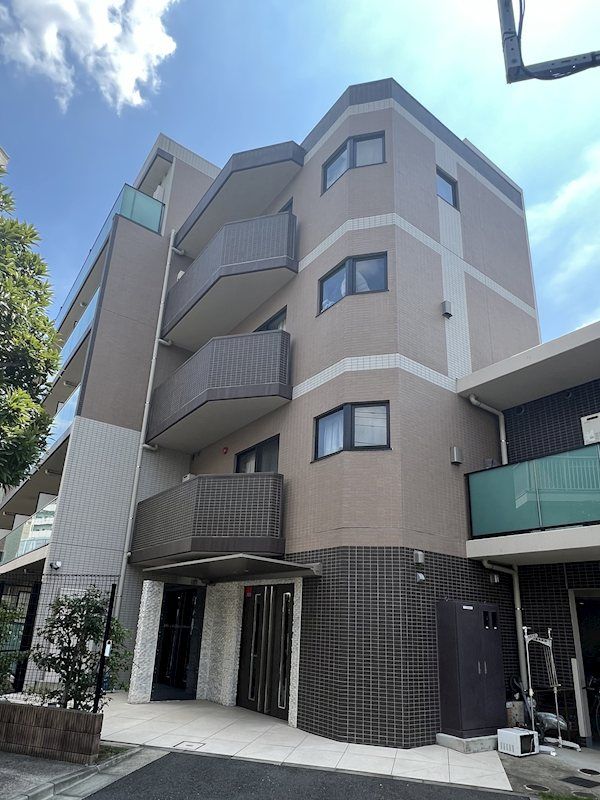 HY’s briller大森北の外観画像