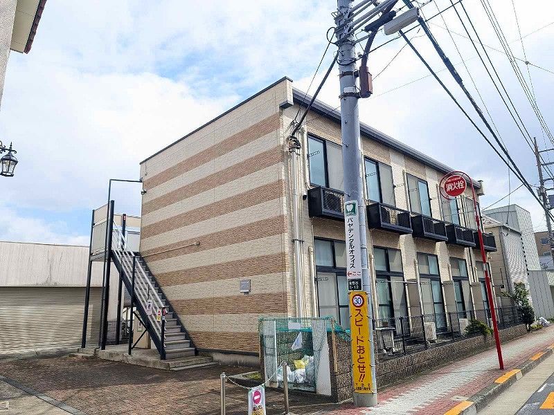 レオパレスフォンターナの外観画像