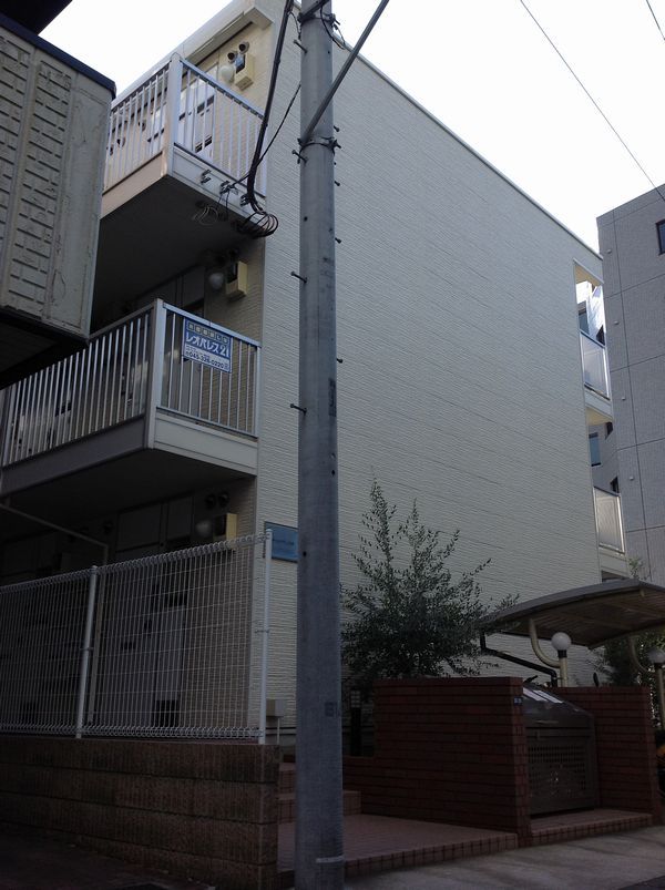 レオパレスカーネリアン片倉の外観画像