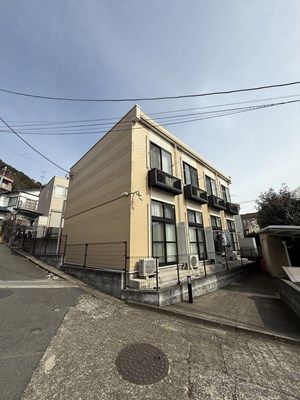 レオパレスハーモニー百合ヶ丘の外観画像
