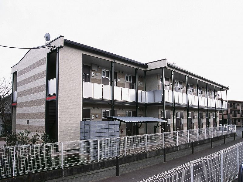 レオパレス三ッ沢アーバニティの外観画像