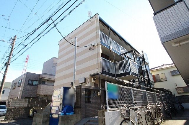 レオパレスリッチトレインの外観画像