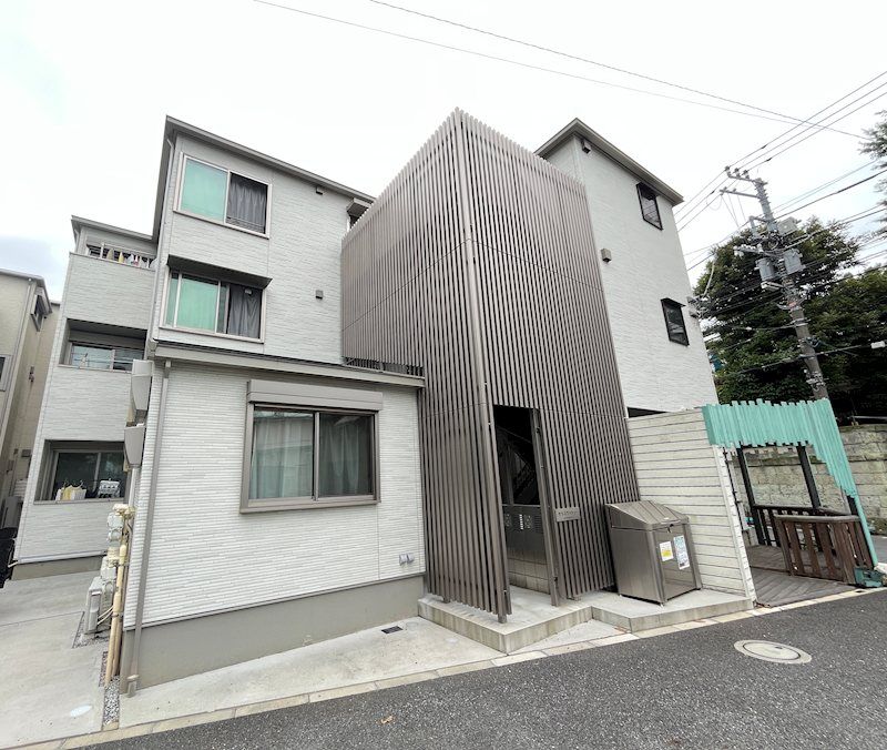 サラスヴァティーの外観画像