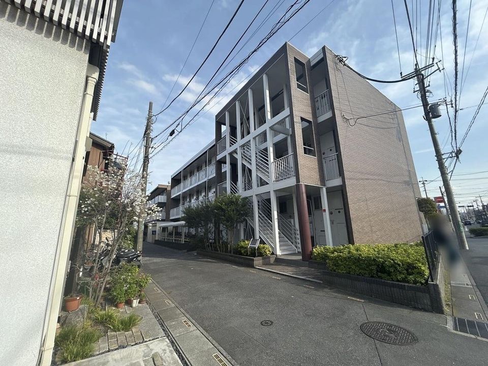 レオパレスサントーヨーの外観画像
