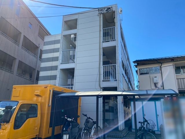 レオパレスデンファレの外観画像