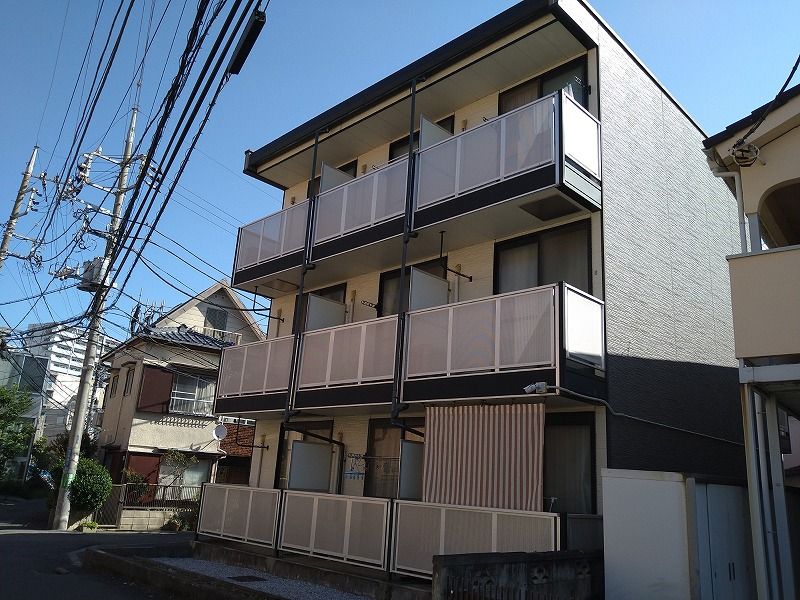 レオパレスマノワールの外観画像