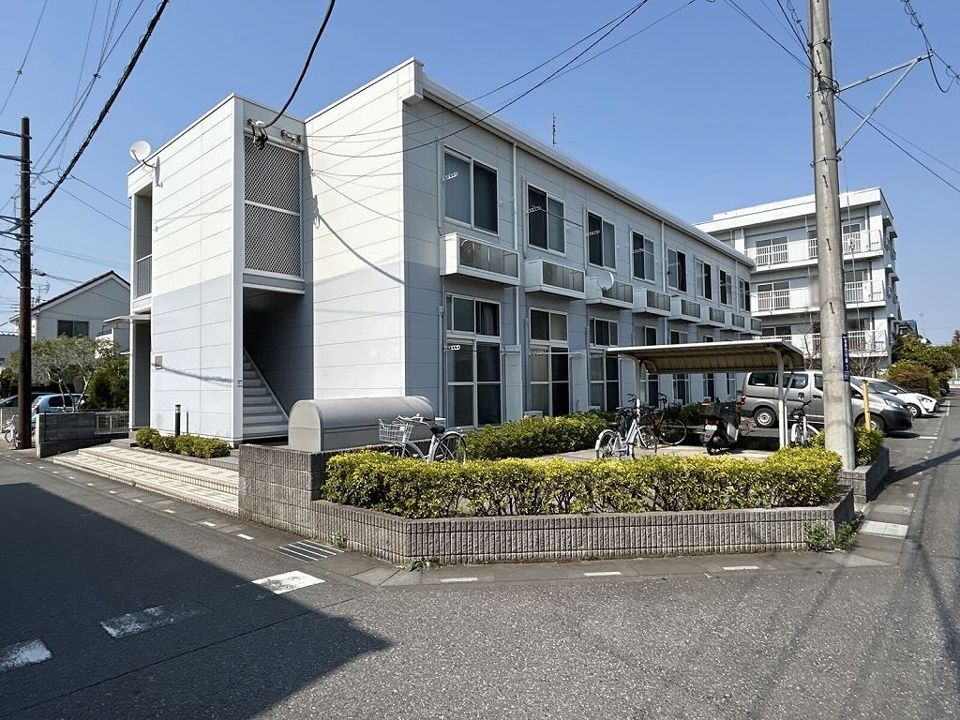レオパレスサニーホームズの外観画像