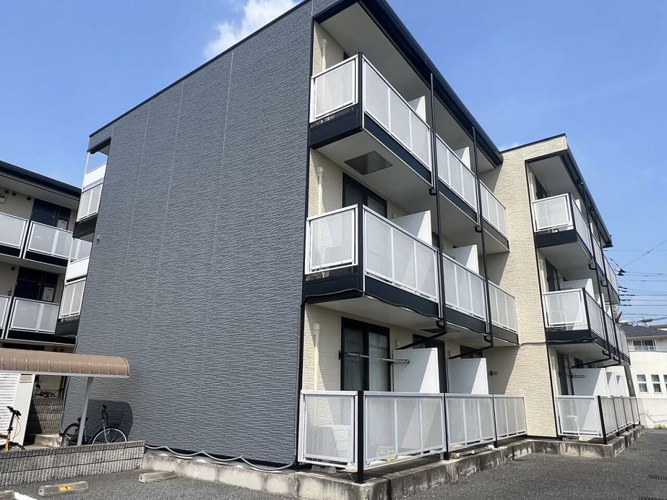 レオパレスカーニバルIIの外観画像